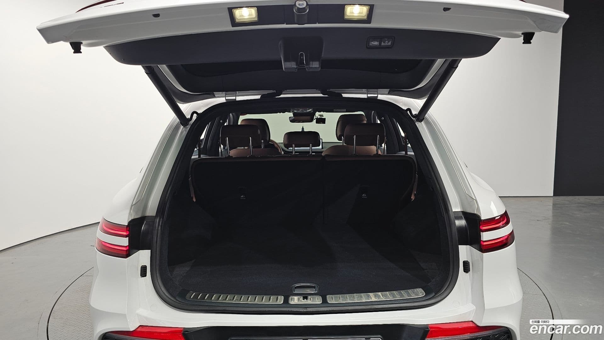 Main__Slider__Photo:GV70 Genesis 2022.11-19