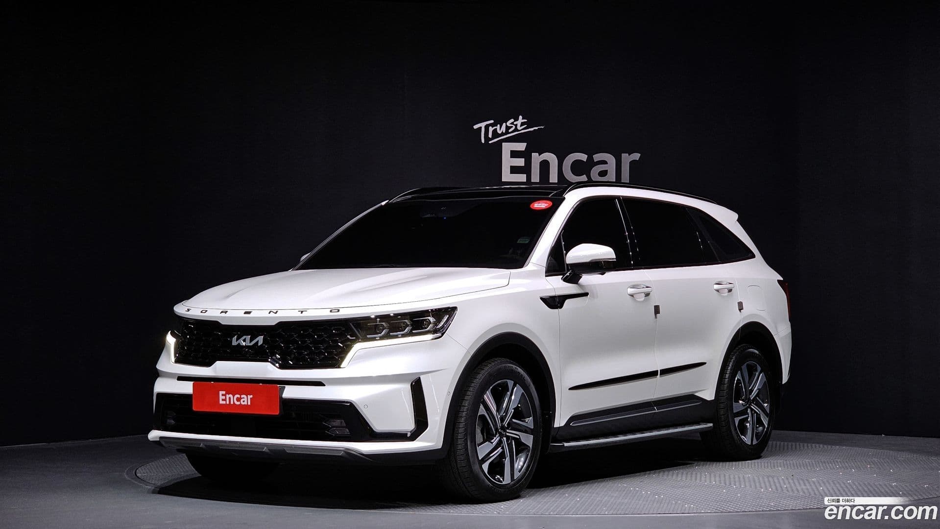 Main__Slider__Photo:Sorento Kia 2022.0-0