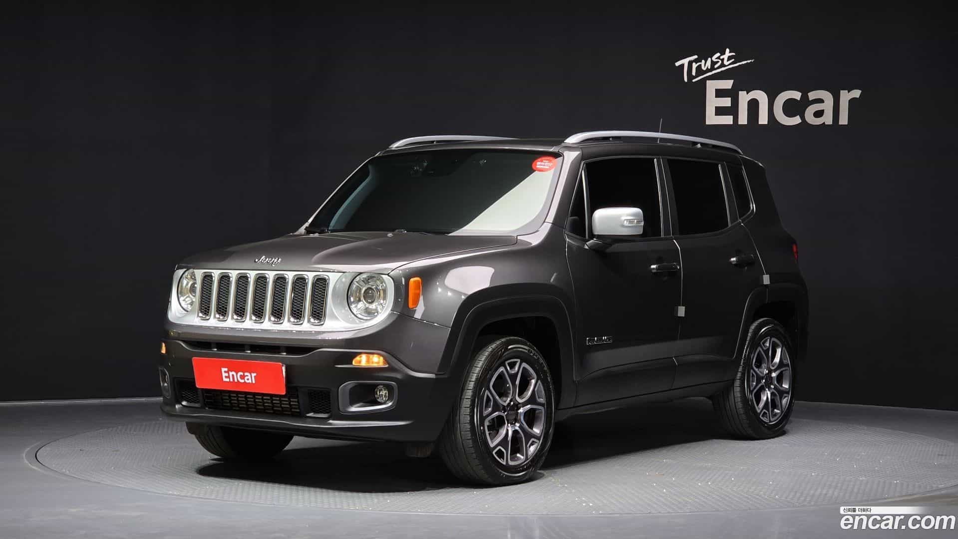 Renegade Jeep 2018.11-OUTER-001