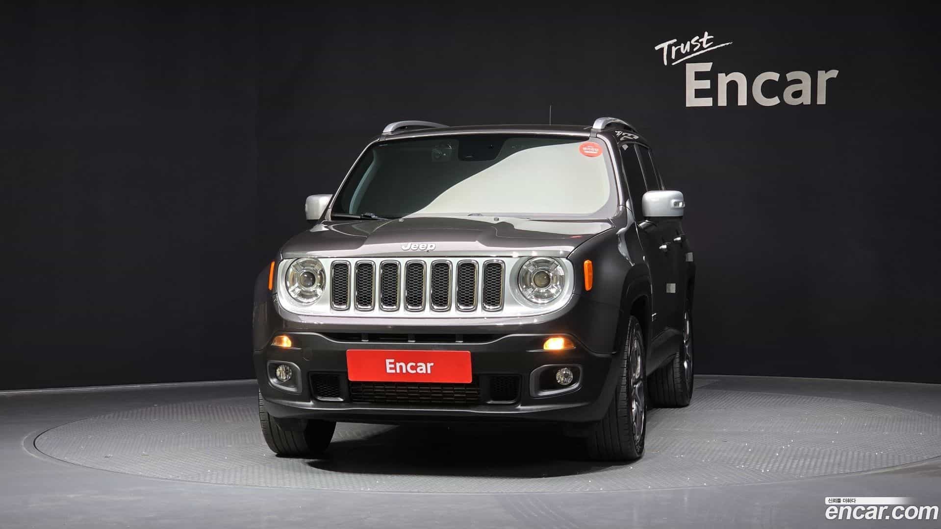 Renegade Jeep 2018.11-OUTER-003