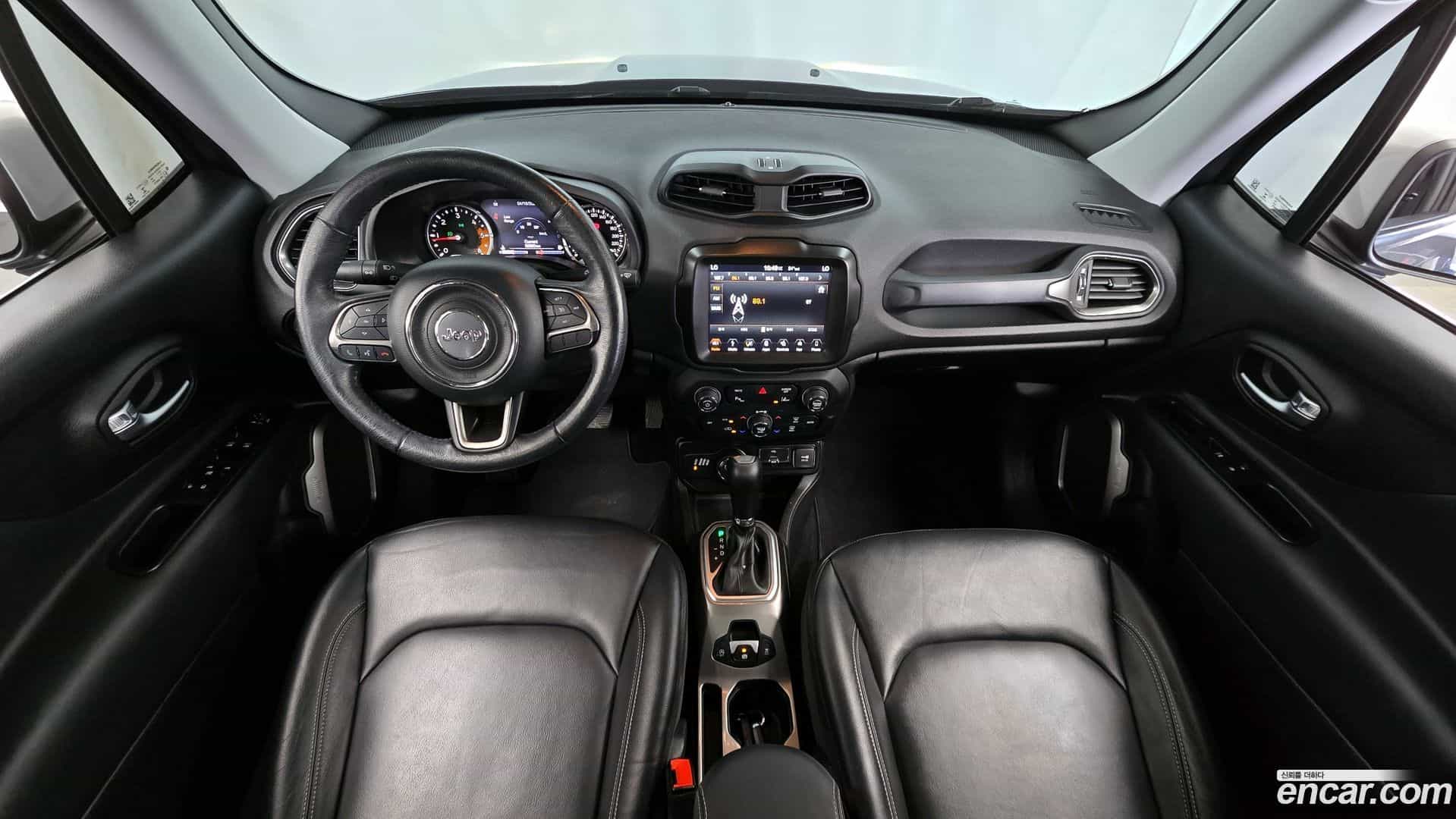 Renegade Jeep 2018.11-INNER-007