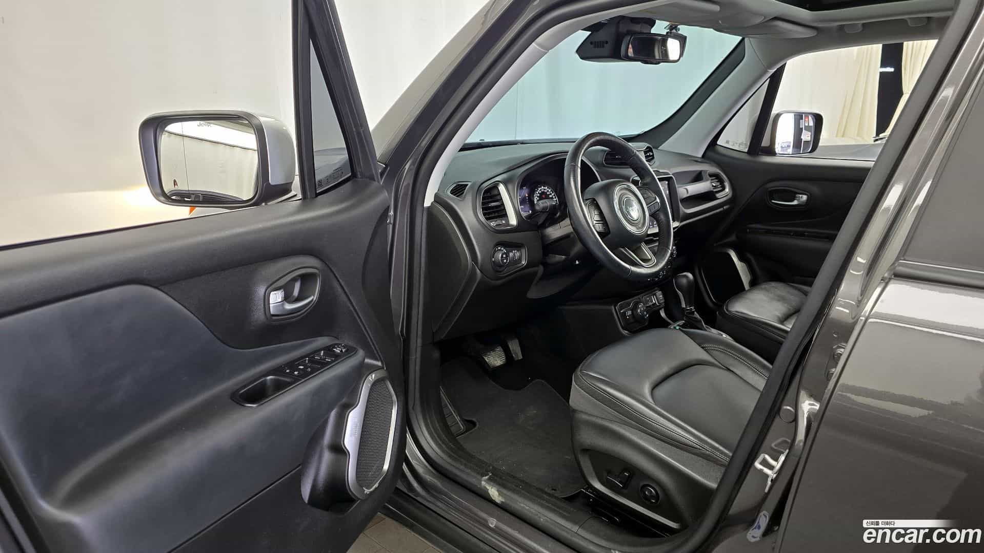 Renegade Jeep 2018.11-INNER-010
