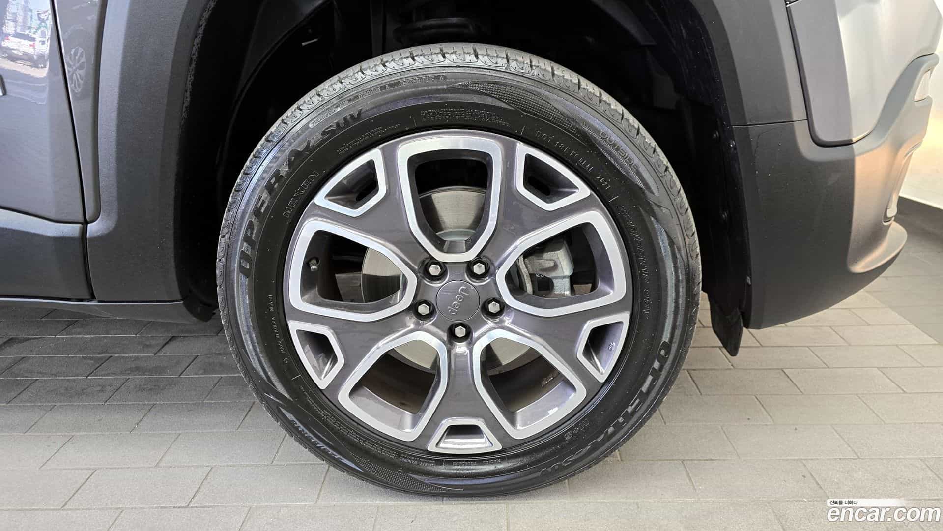 Renegade Jeep 2018.11-OUTER-031
