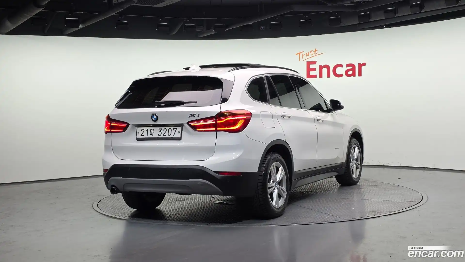 X1 BMW 2017.6-OUTER-002