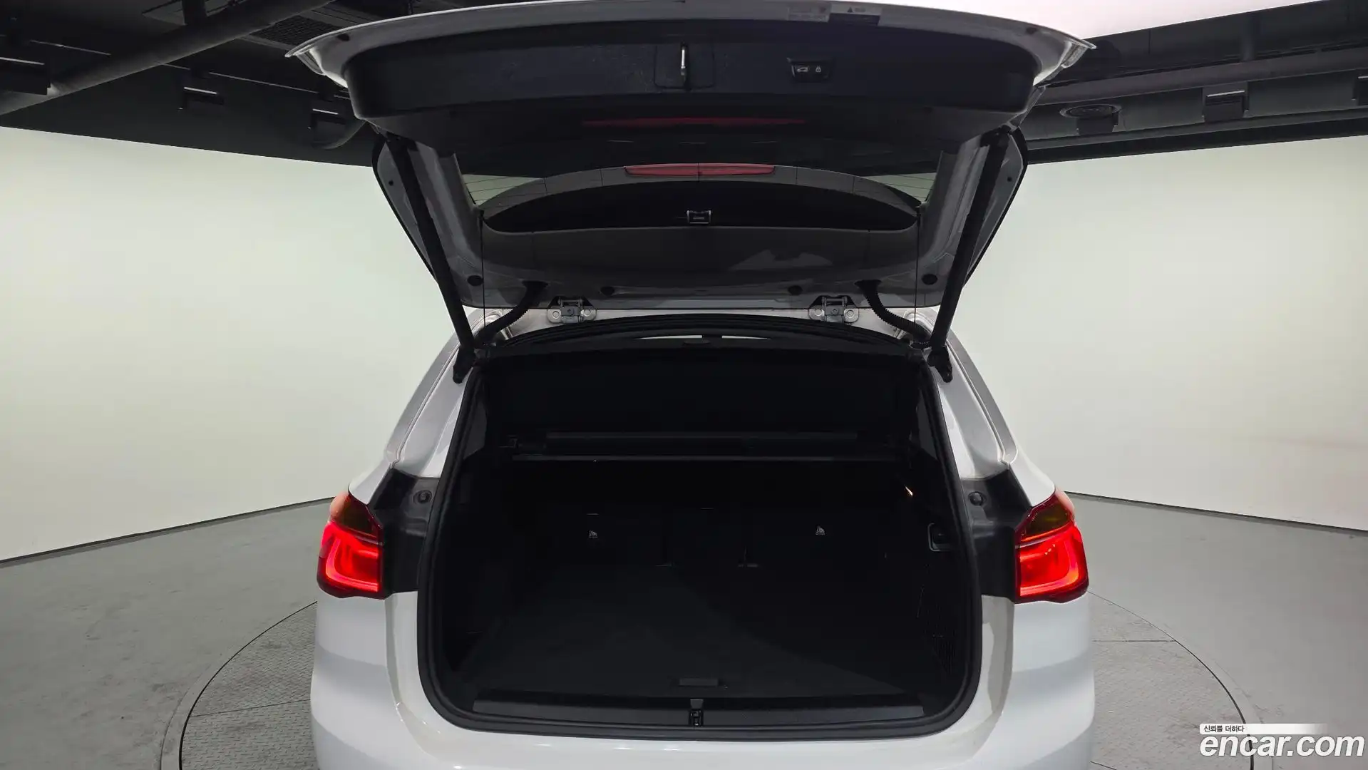 X1 BMW 2017.6-OPTION-024