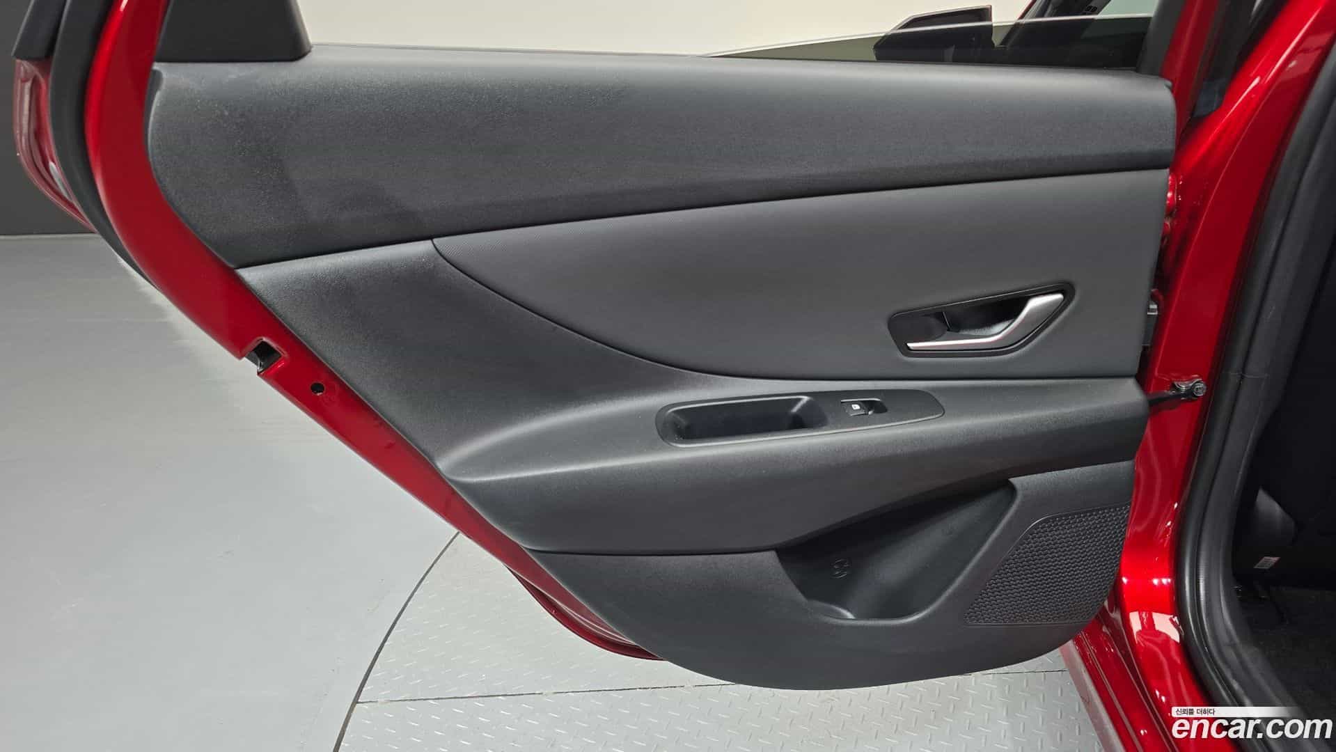AVANTE Hyundai 2024.10-INNER-035