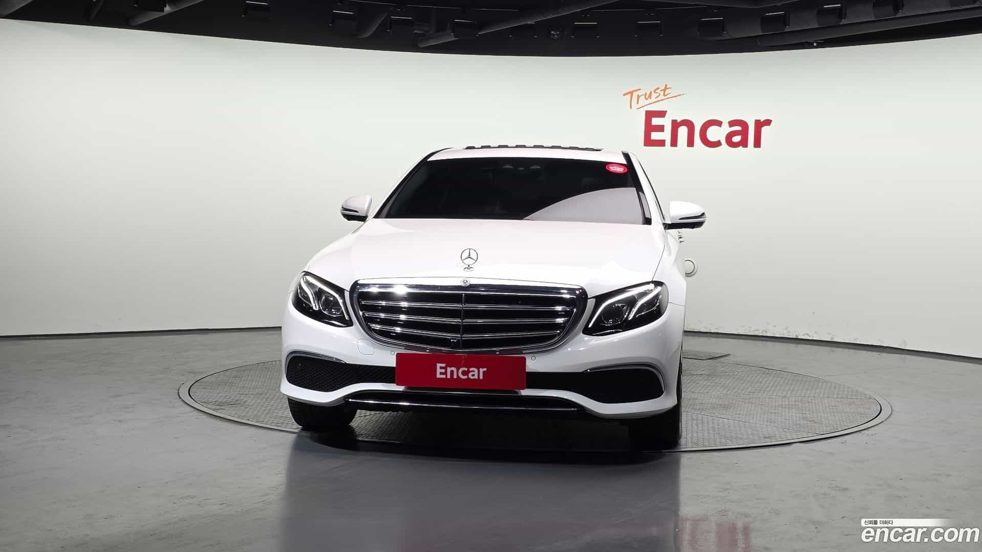 E-Class Mercedes-Benz 2018.7-OUTER-003