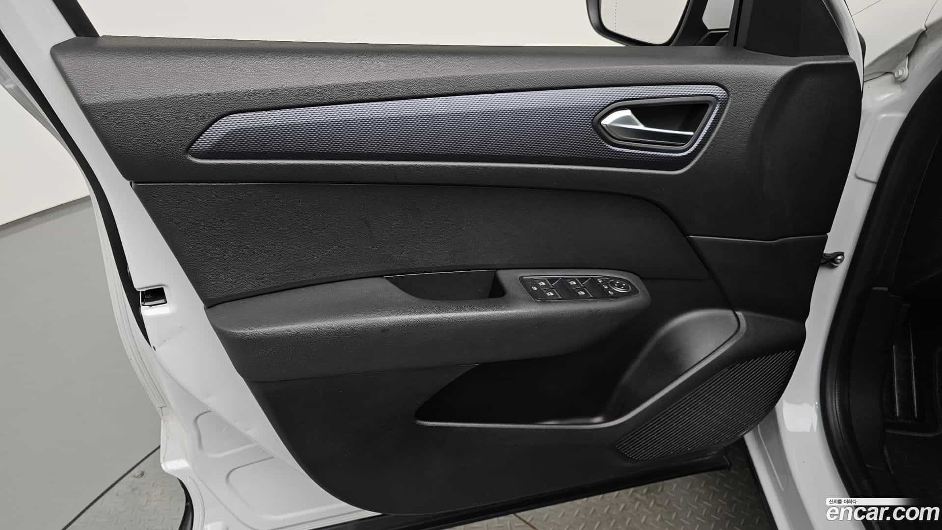 XM3 Renault Korea 2020.9-INNER-034
