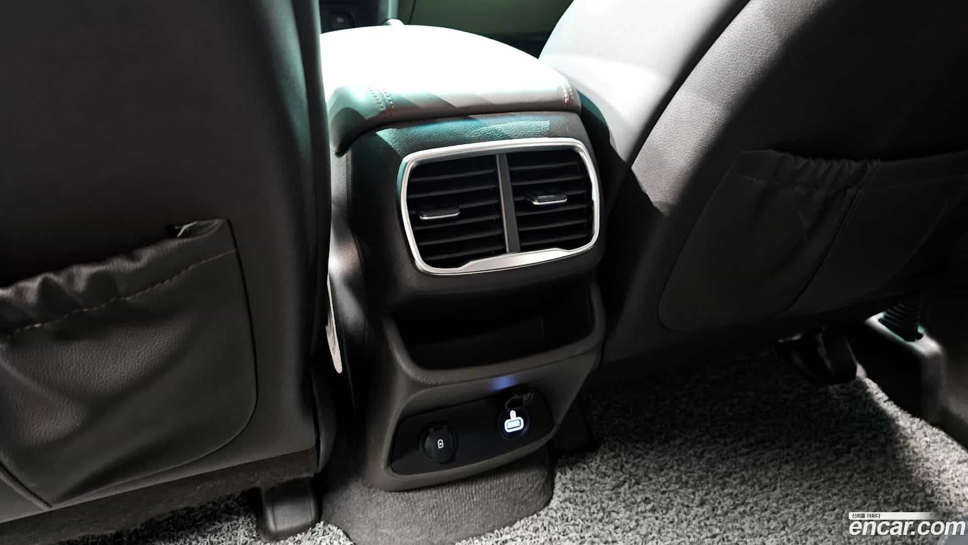 Santafe Hyundai 2018.2-OPTION-042
