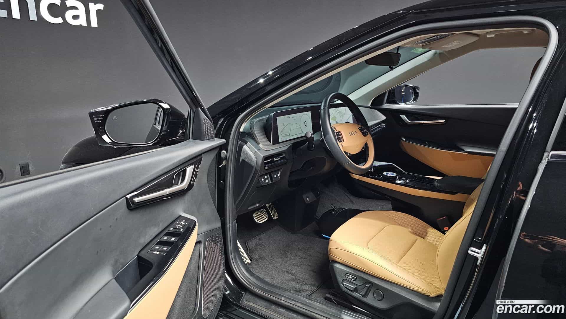EV6 Kia 2023.2-INNER-010