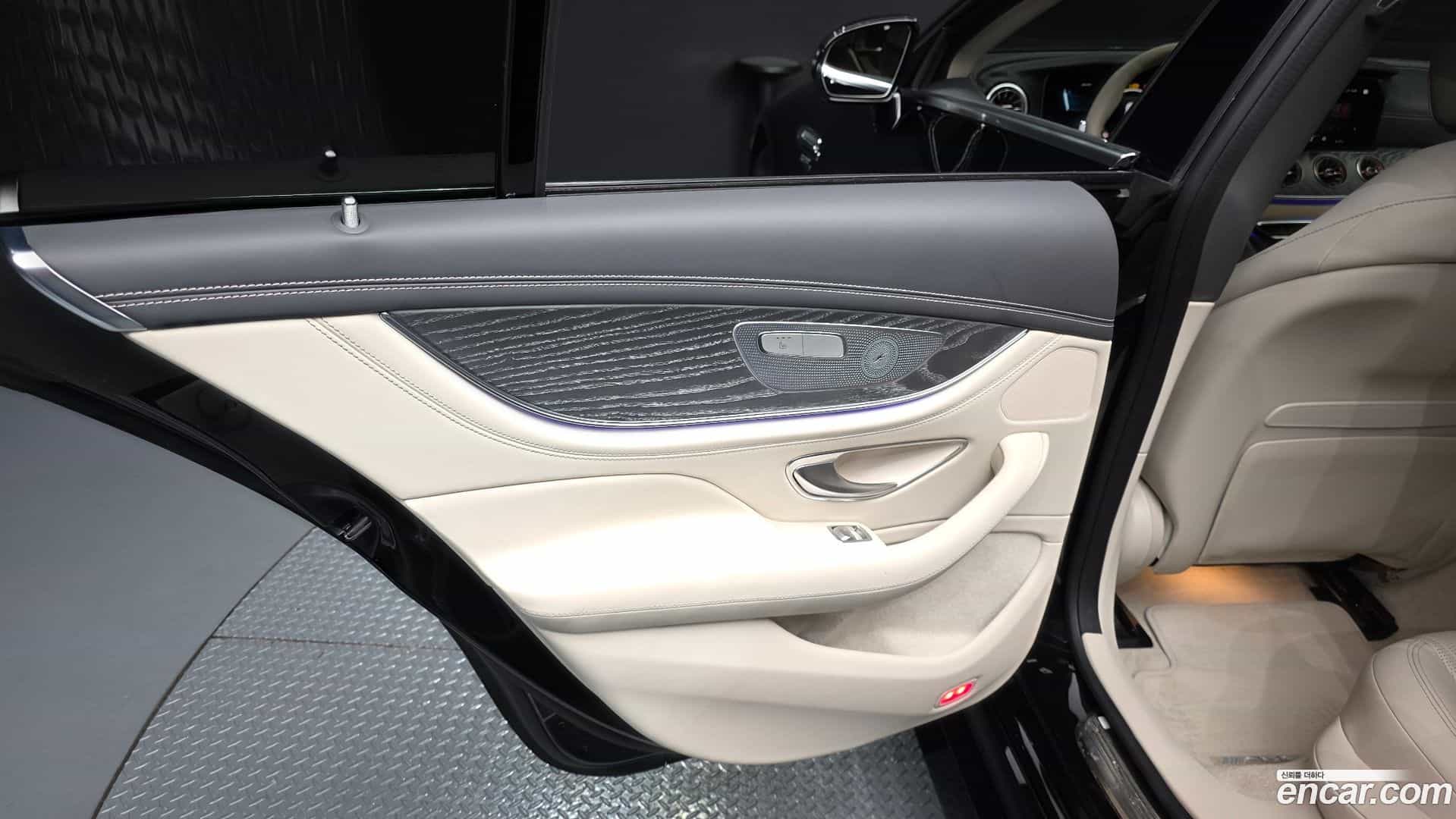 AMG GT Mercedes-Benz 2023.7-INNER-035