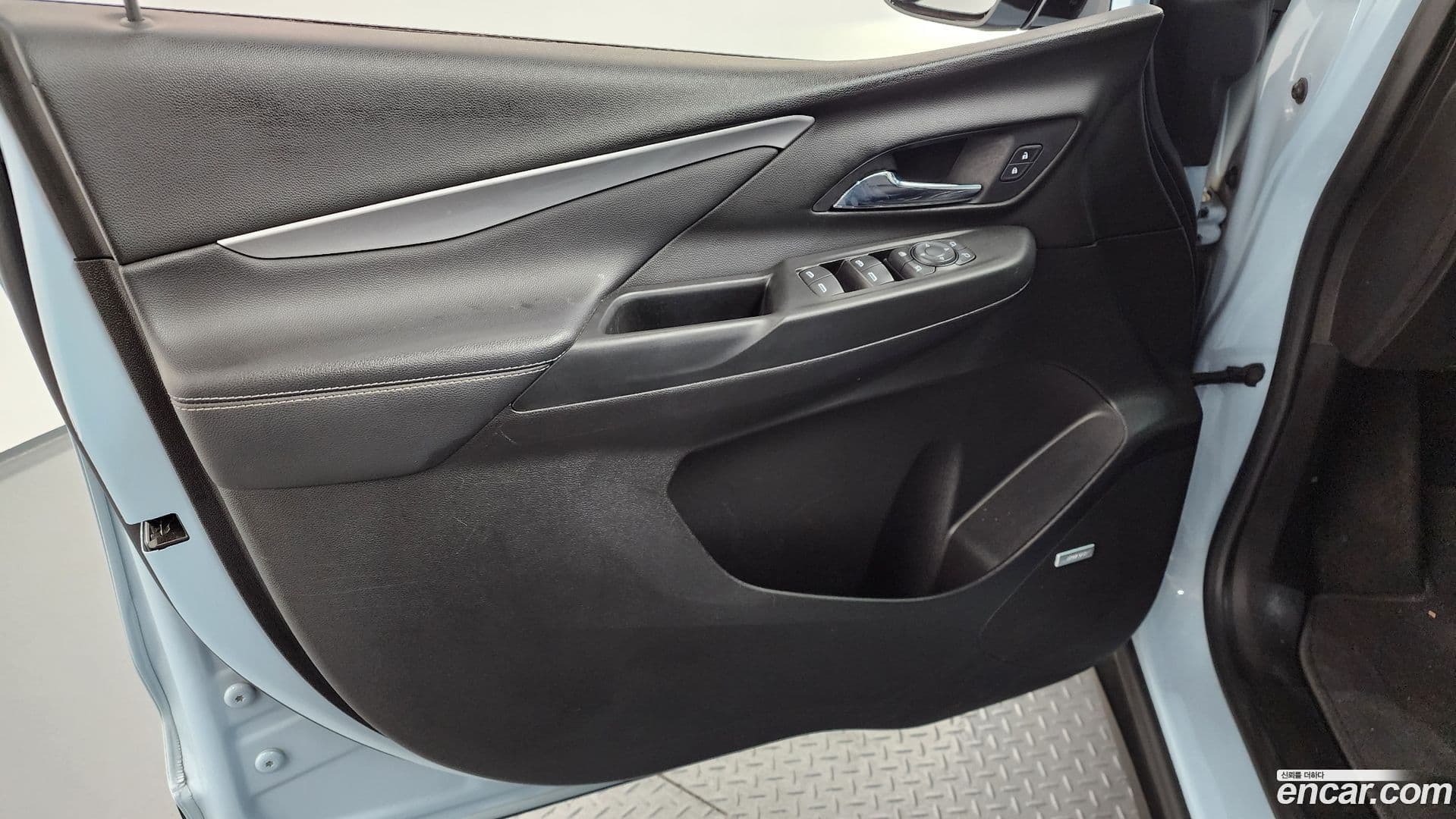 Main__Slider__Photo:Bolt EV Chevrolet 2022.10-23