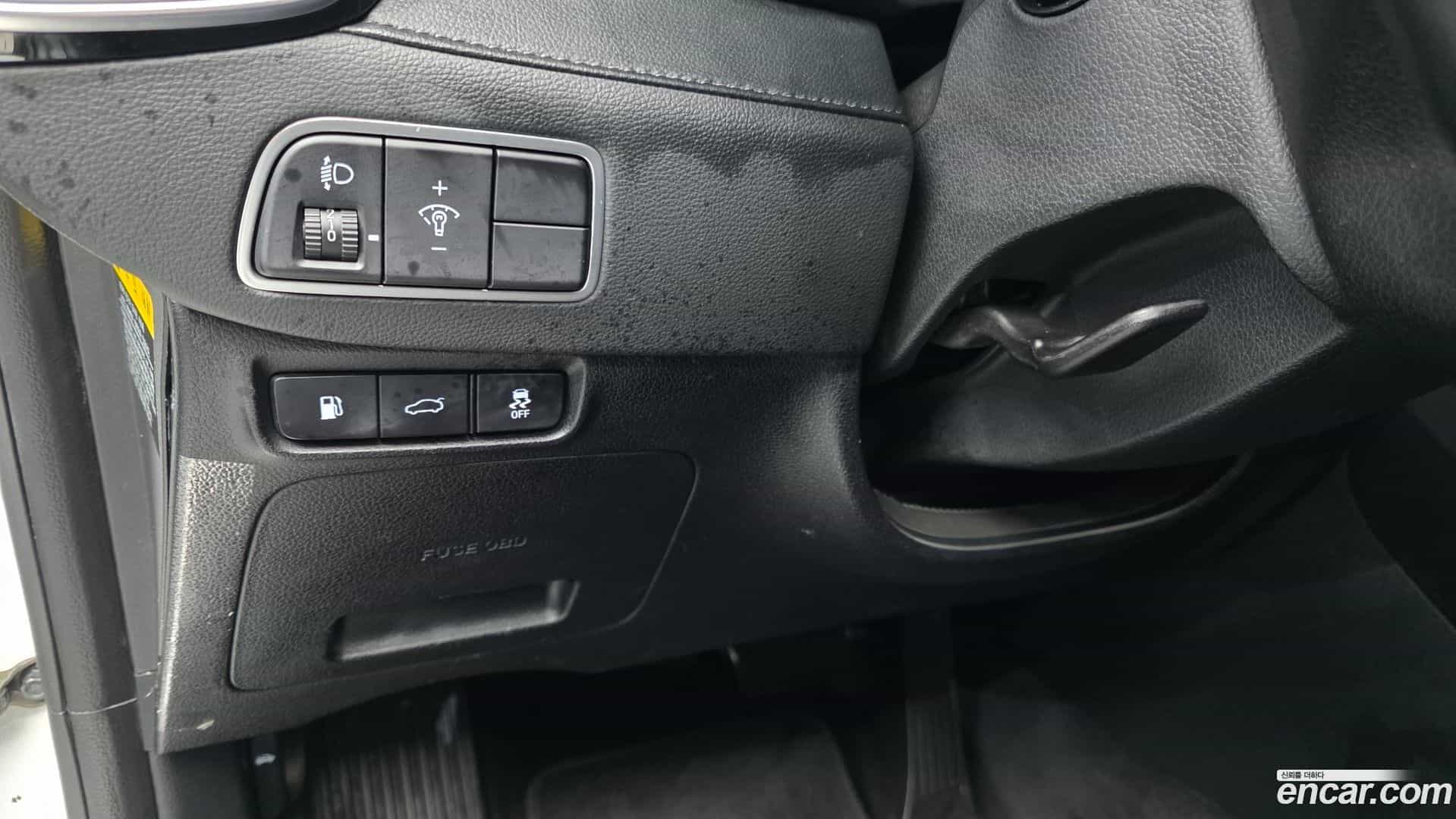 Grandeur Hyundai 2017.1-OPTION-040