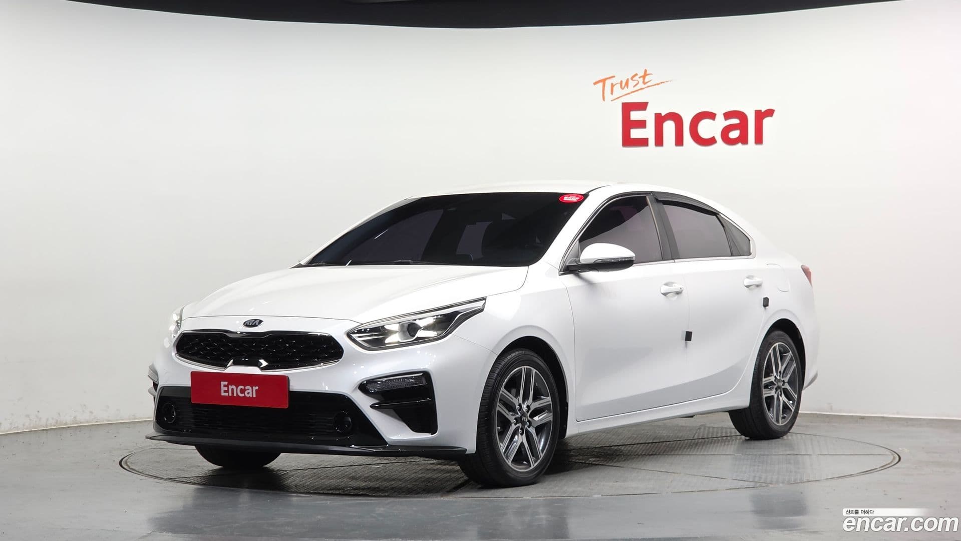 Main__Slider__Photo:K3 Kia 2019.4-0