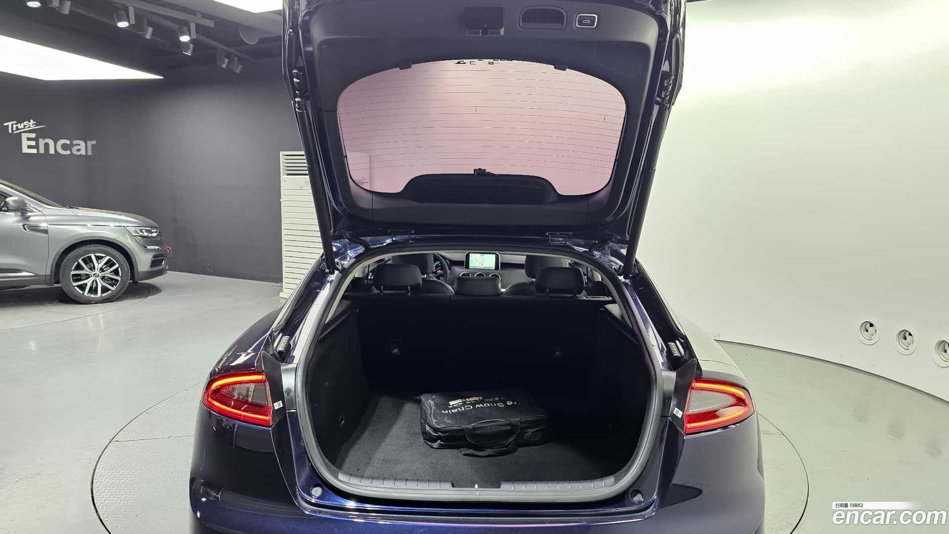 Stinger Kia 2017.10-OPTION-024