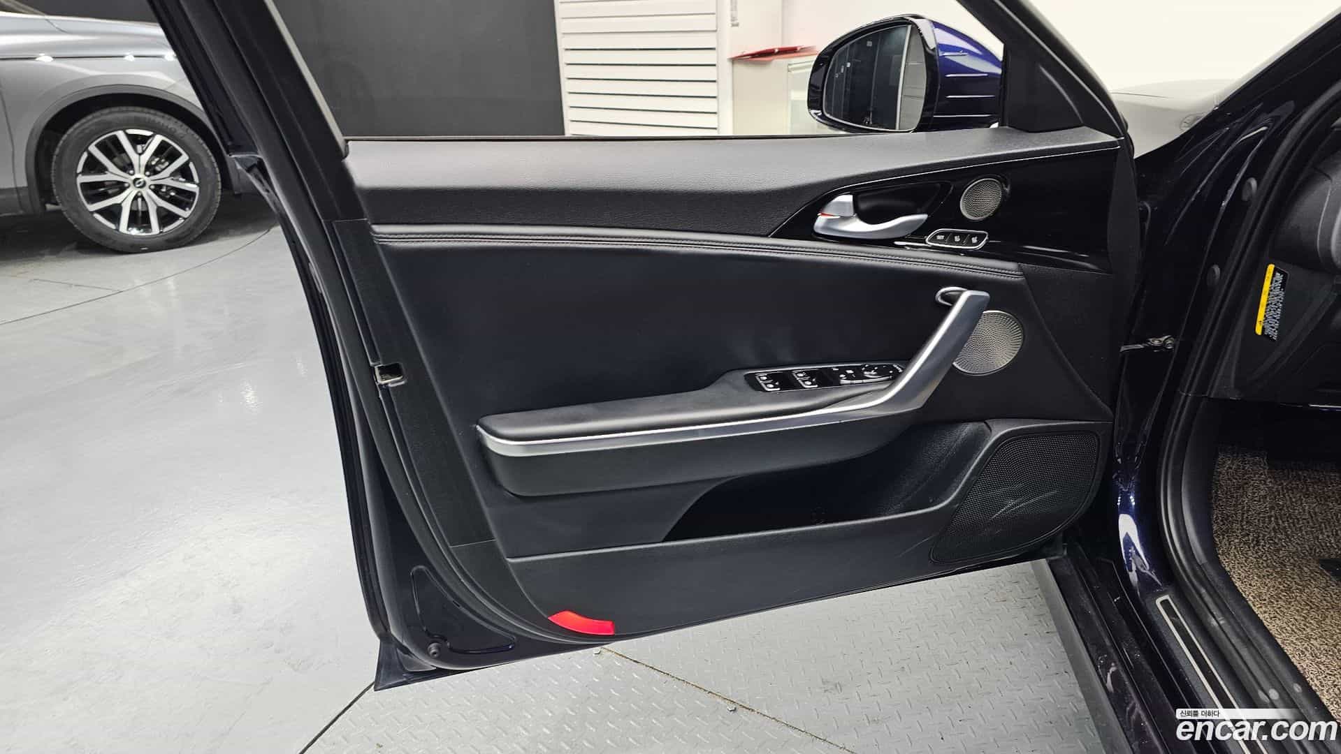 Stinger Kia 2017.10-INNER-034