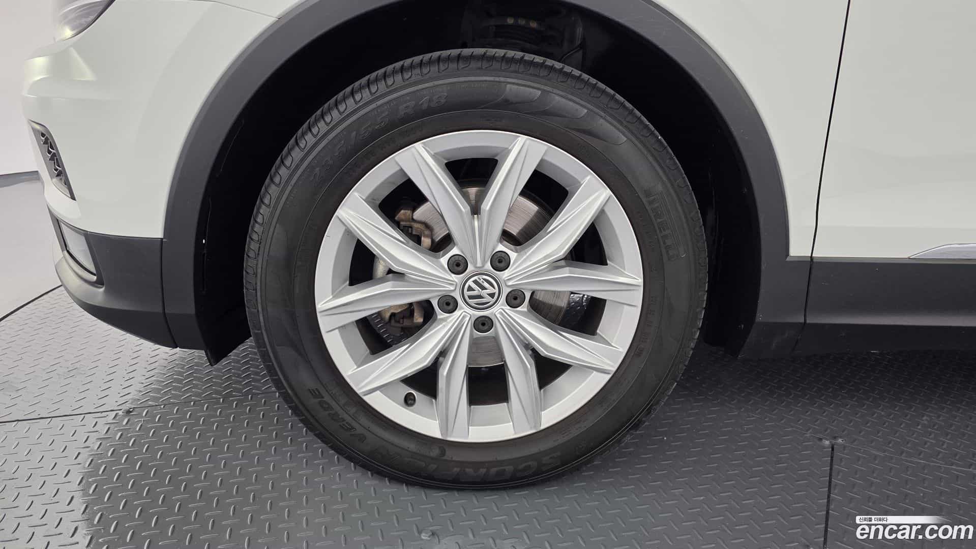 Tiguan Volkswagen 2020.1-OUTER-005