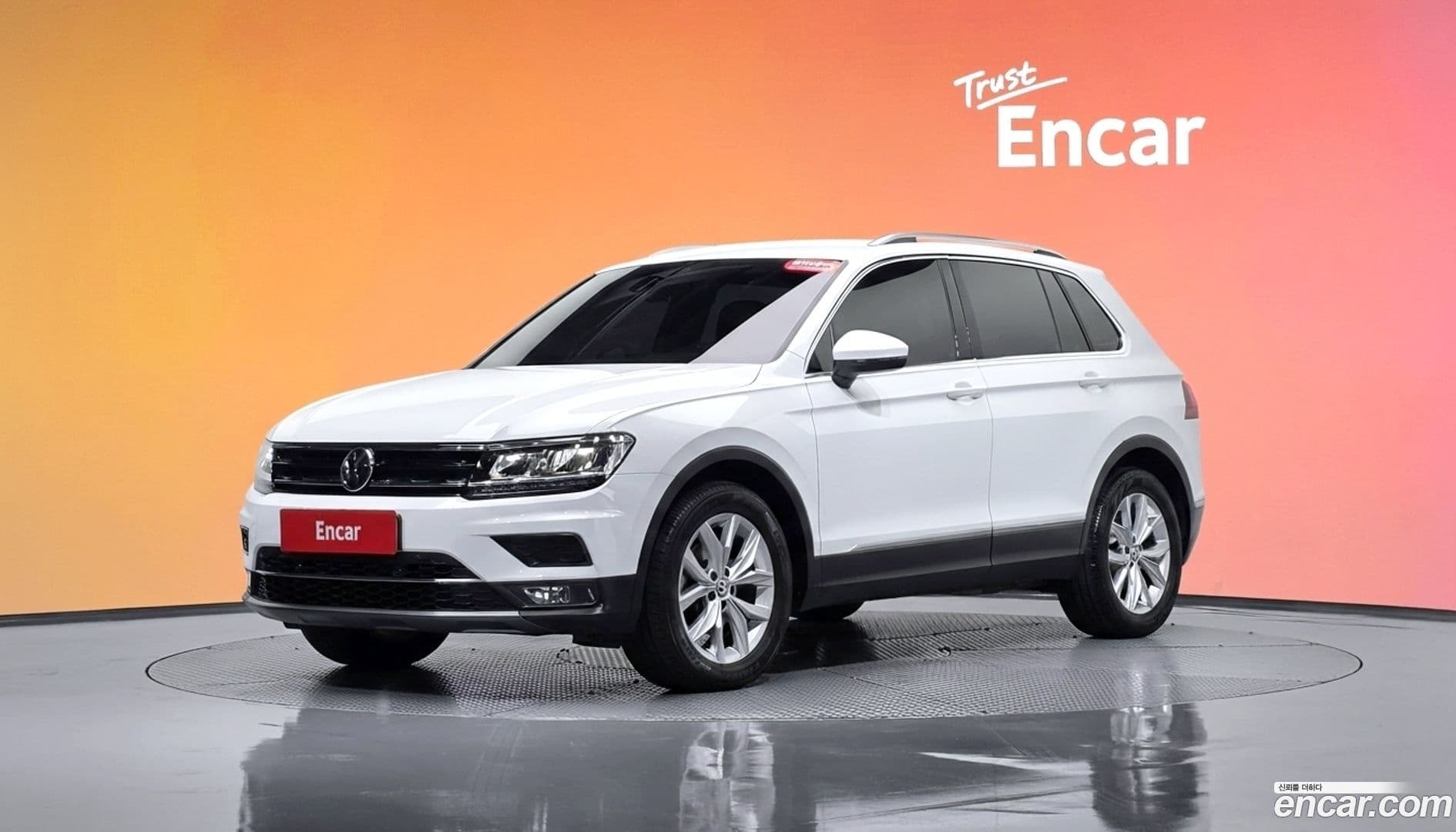 Main__Slider__Photo:Tiguan Volkswagen 2020.1-0