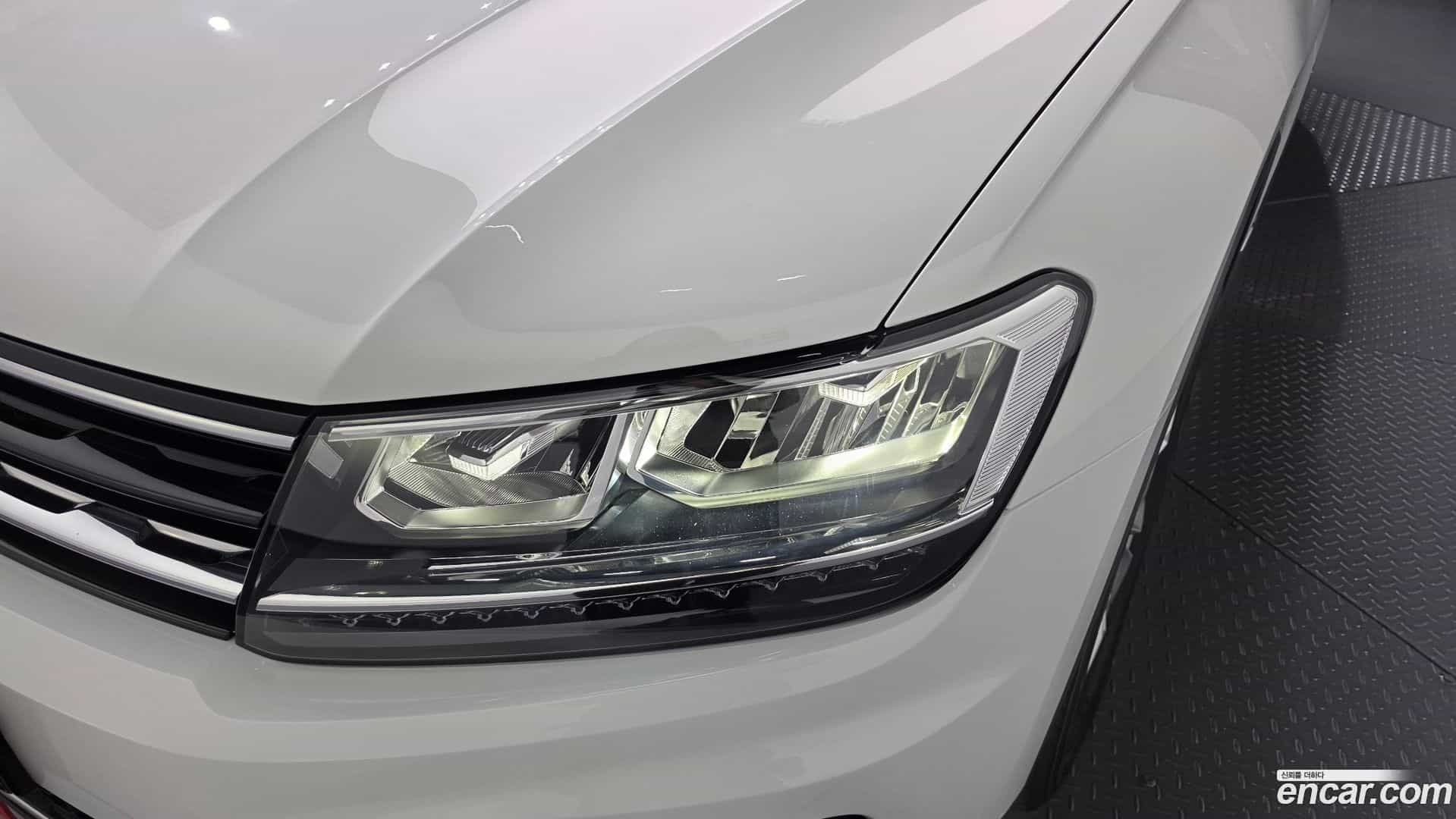 Tiguan Volkswagen 2020.1-OUTER-032