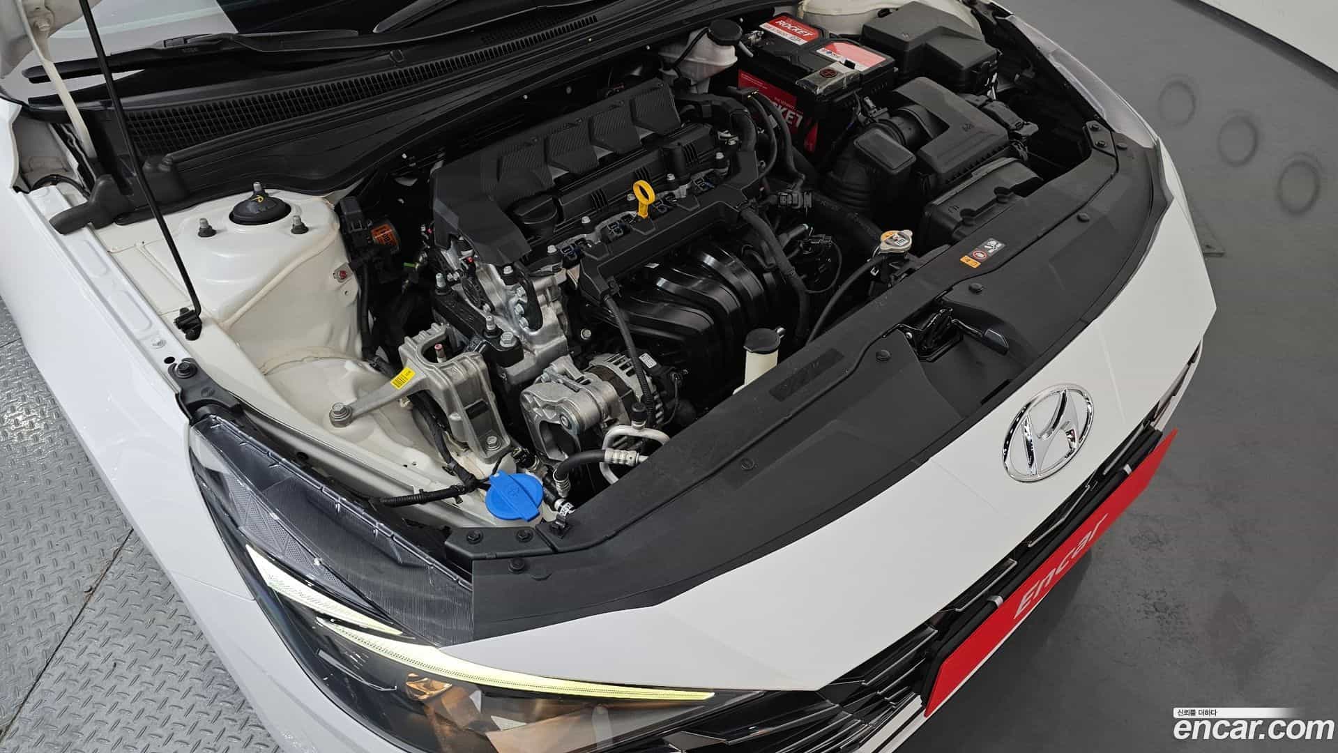 AVANTE Hyundai 2021.0-OUTER-006