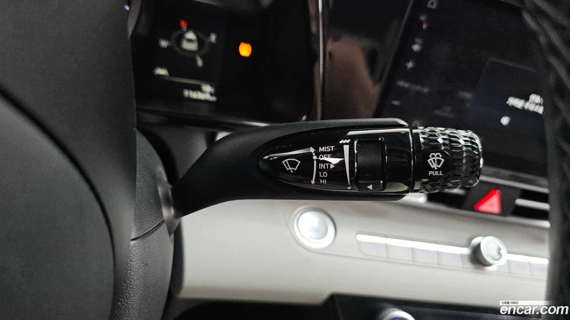 AVANTE Hyundai 2021.0-OPTION-047