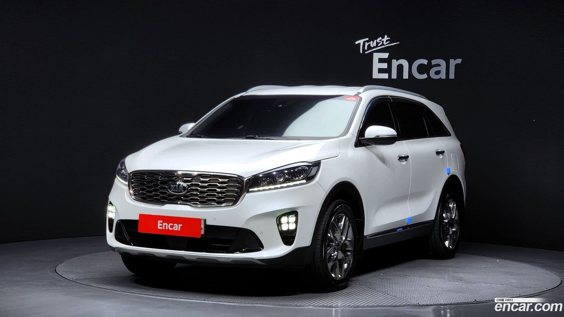 Main__Slider__Photo:Sorento Kia 2019.3-0