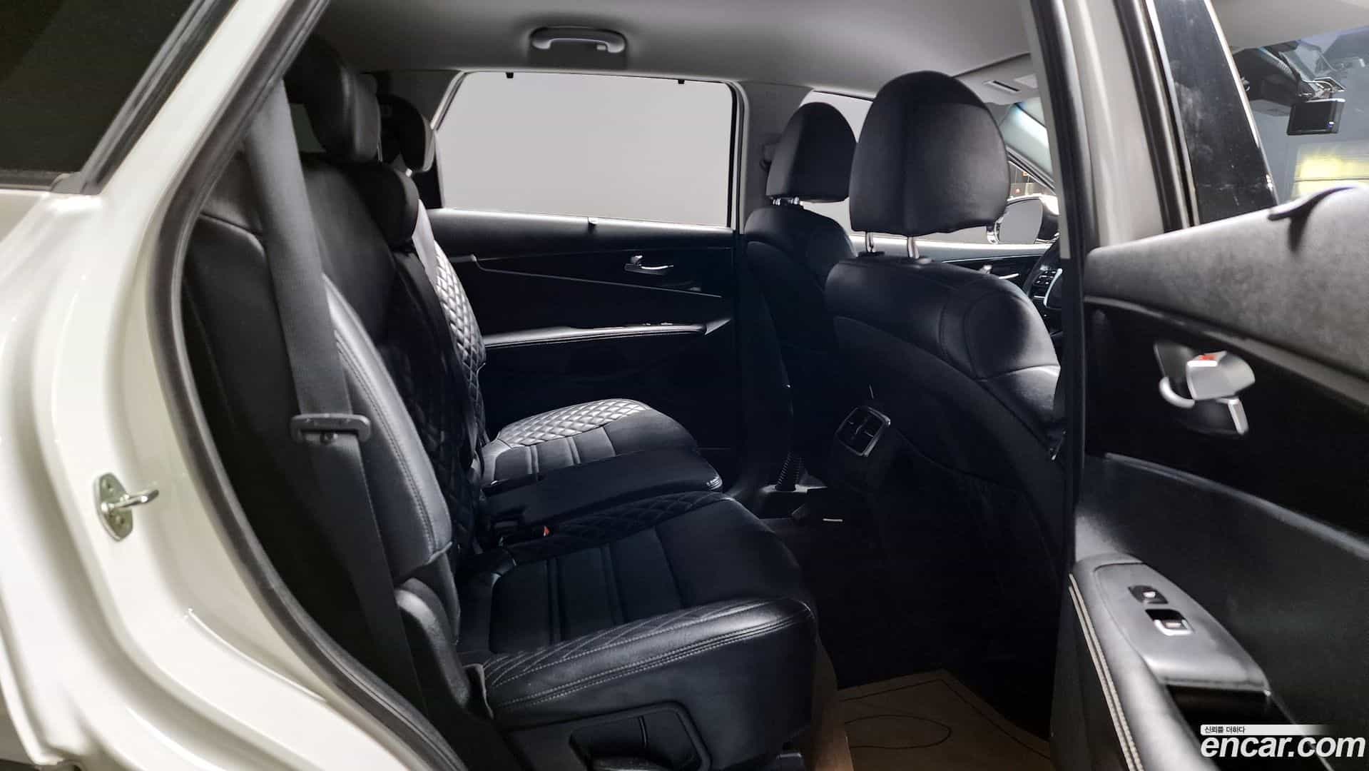 Sorento Kia 2019.3-OPTION-015