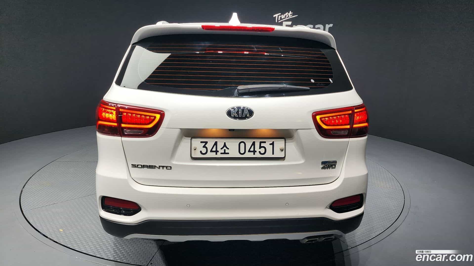 Sorento Kia 2019.3-OPTION-044