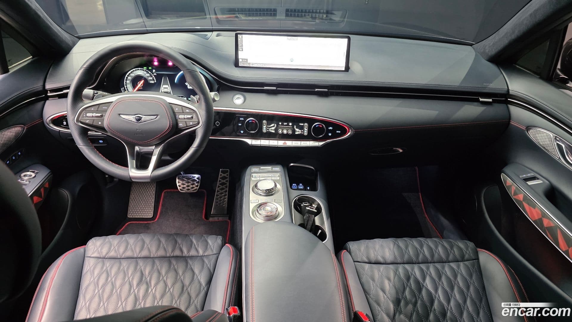 Main__Slider__Photo:GV70 Genesis 2023.8-6
