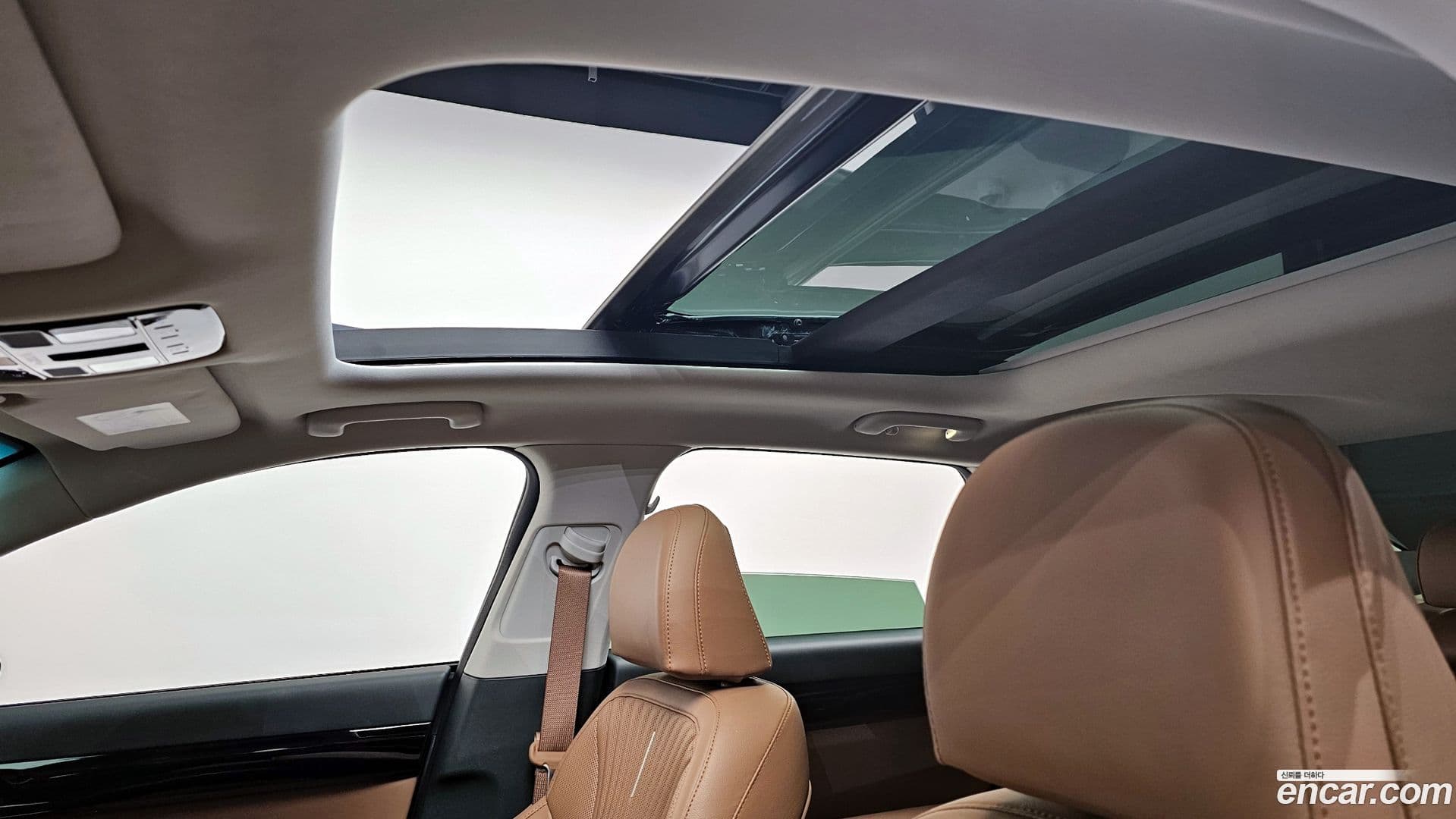 Main__Slider__Photo:Grandeur Hyundai 2024.2-18