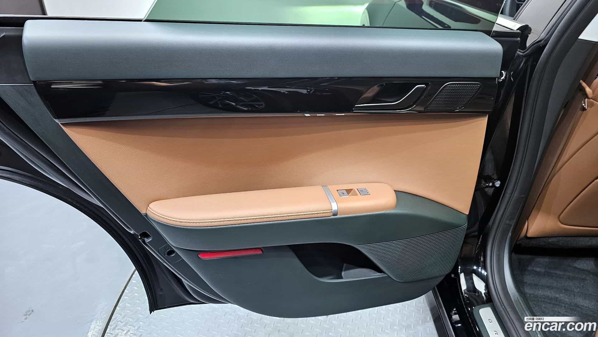 Grandeur Hyundai 2024.2-INNER-035
