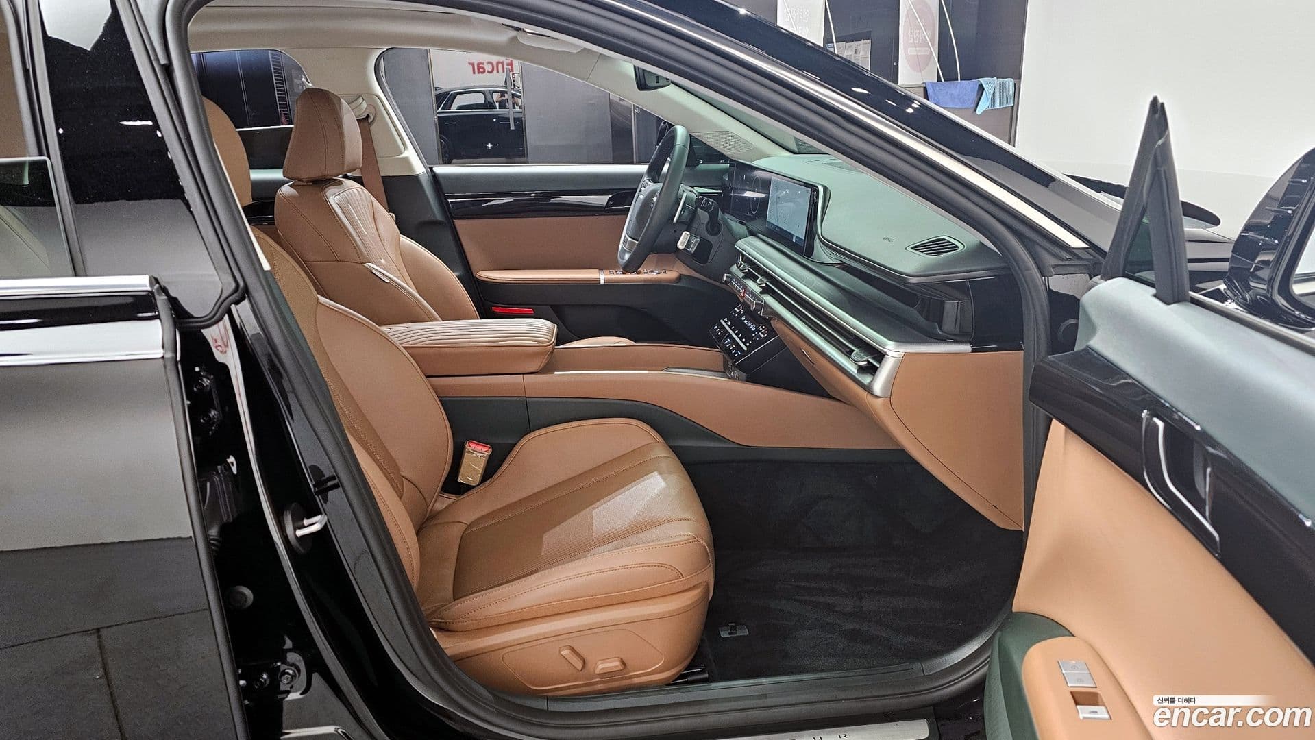 Main__Slider__Photo:Grandeur Hyundai 2024.2-25