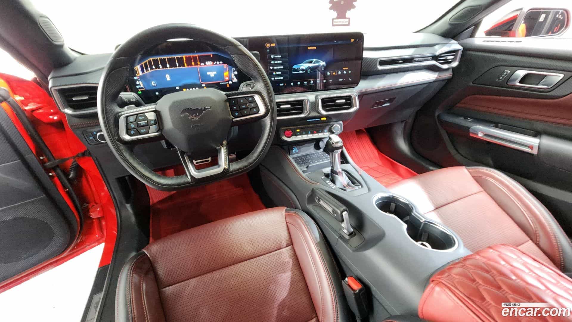 Mustang Ford 2024.11-INNER-007