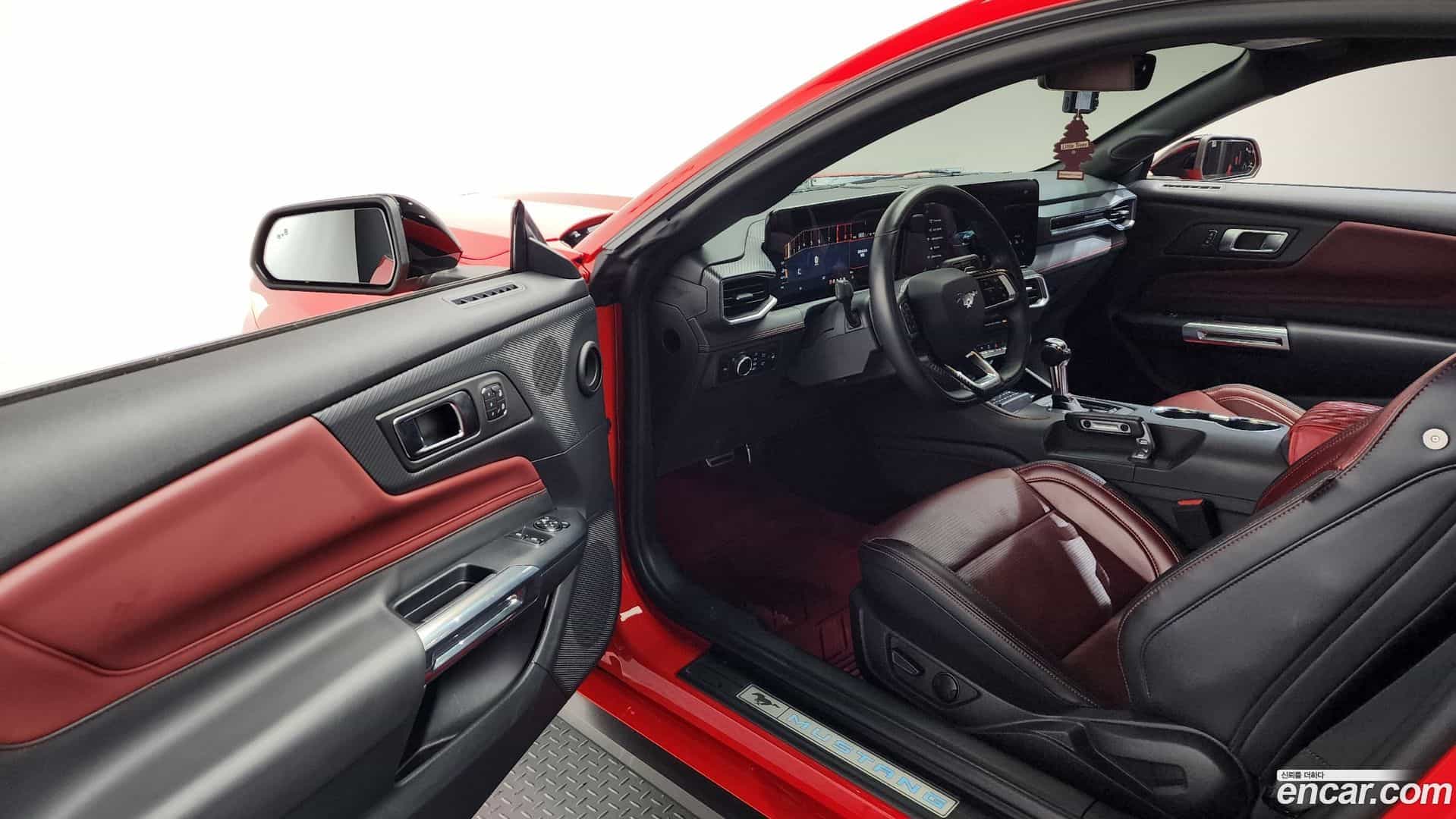 Mustang Ford 2024.11-INNER-010