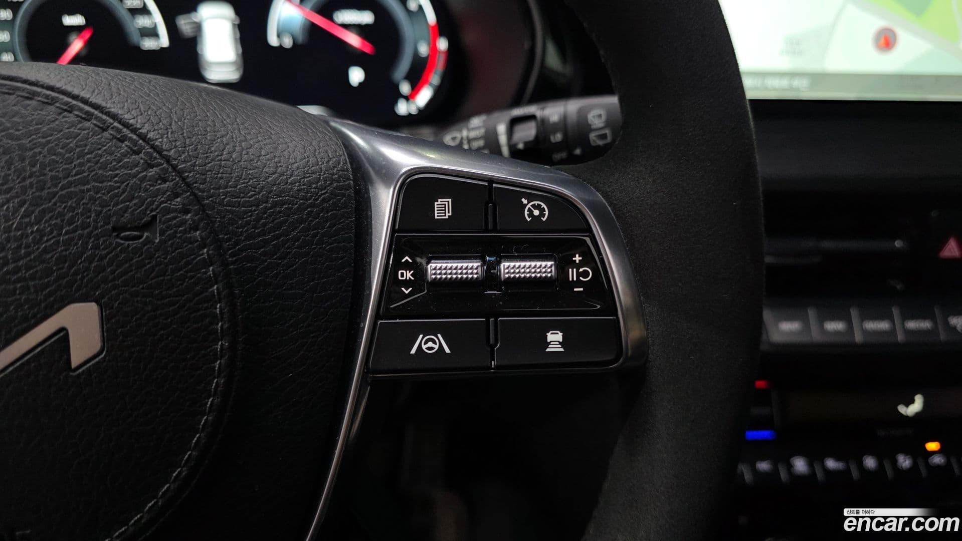 Main__Slider__Photo:Mohave Kia 2023.2-27