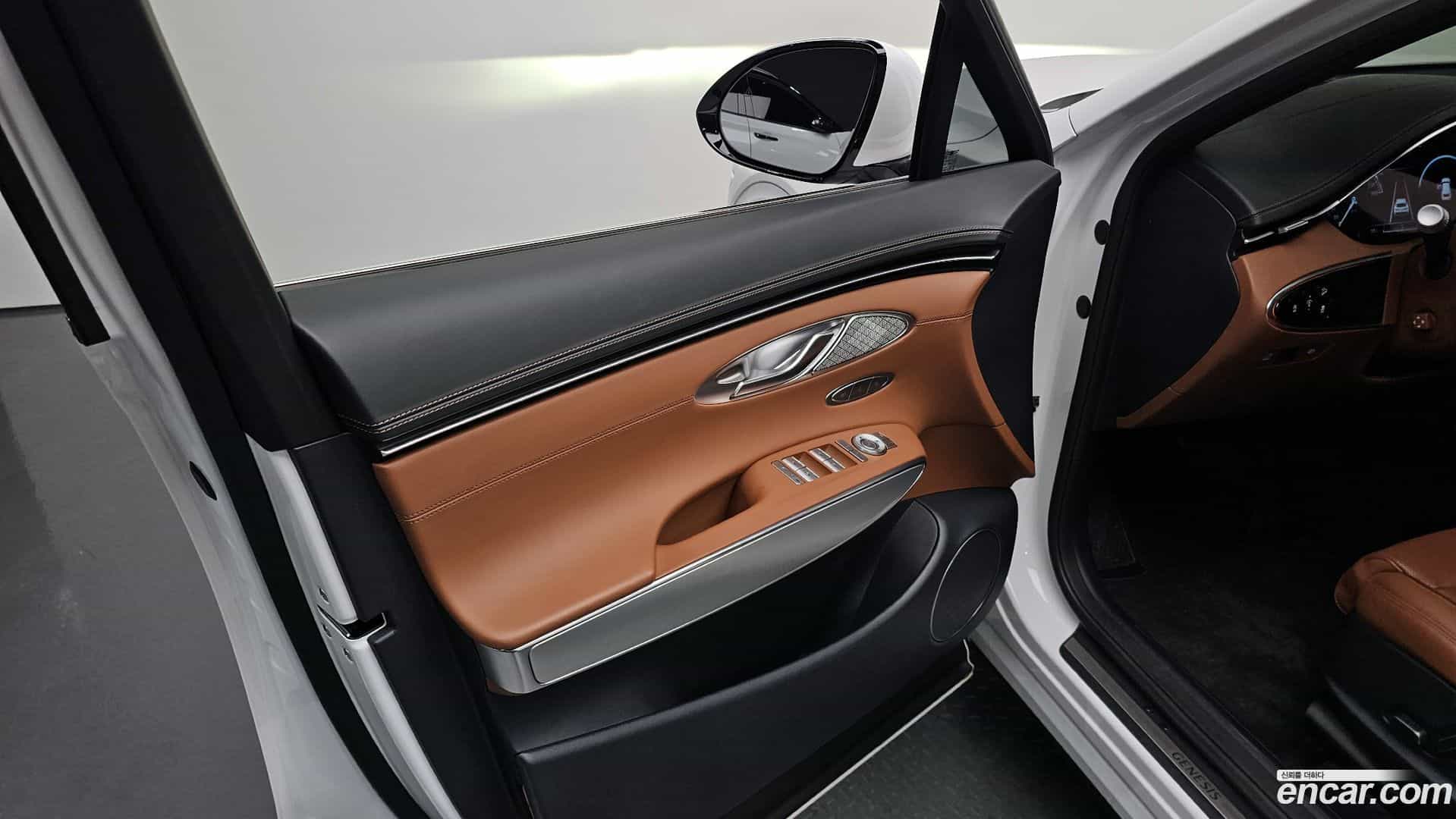 GV70 Genesis 2023.2-INNER-034