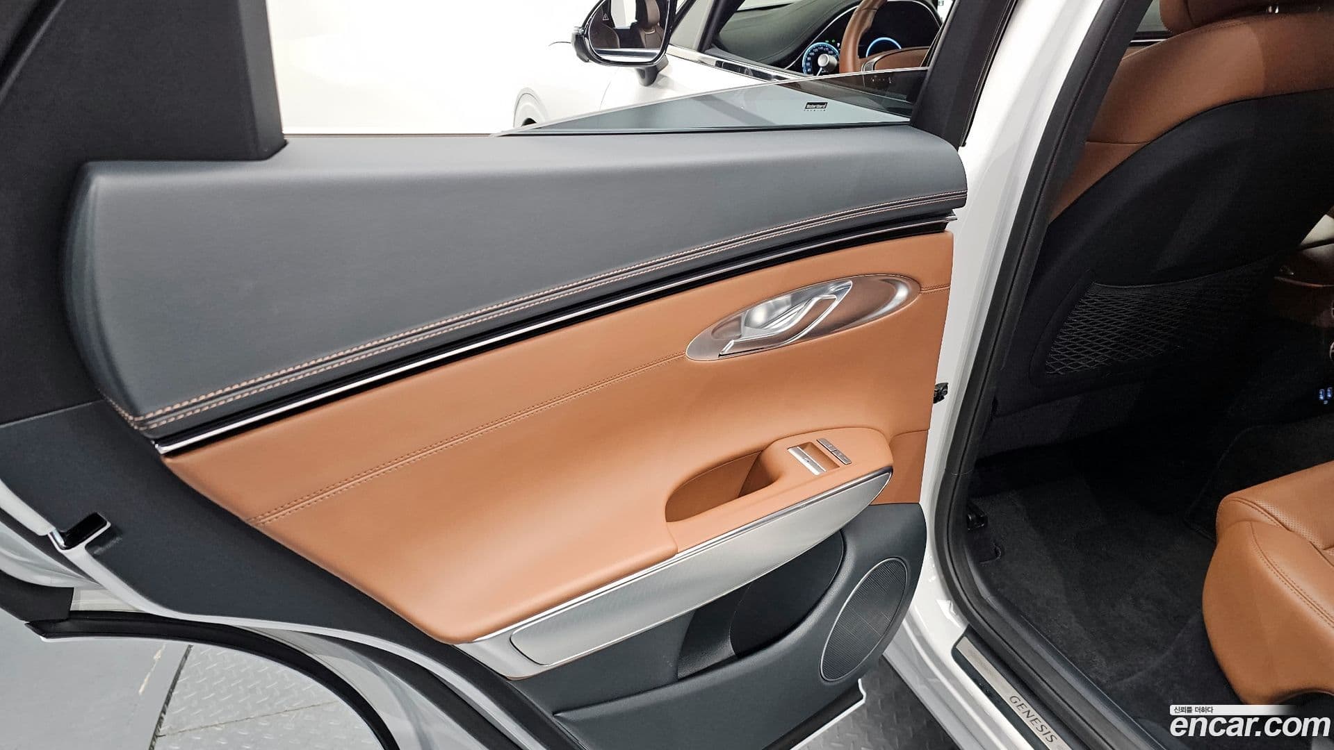 Main__Slider__Photo:GV70 Genesis 2023.2-24