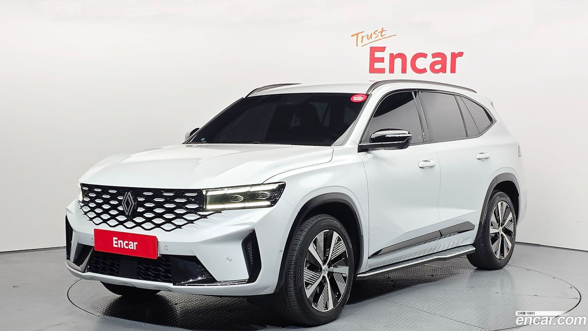 Main__Slider__Photo:Grand Koleos Renault Korea 2024.8-0