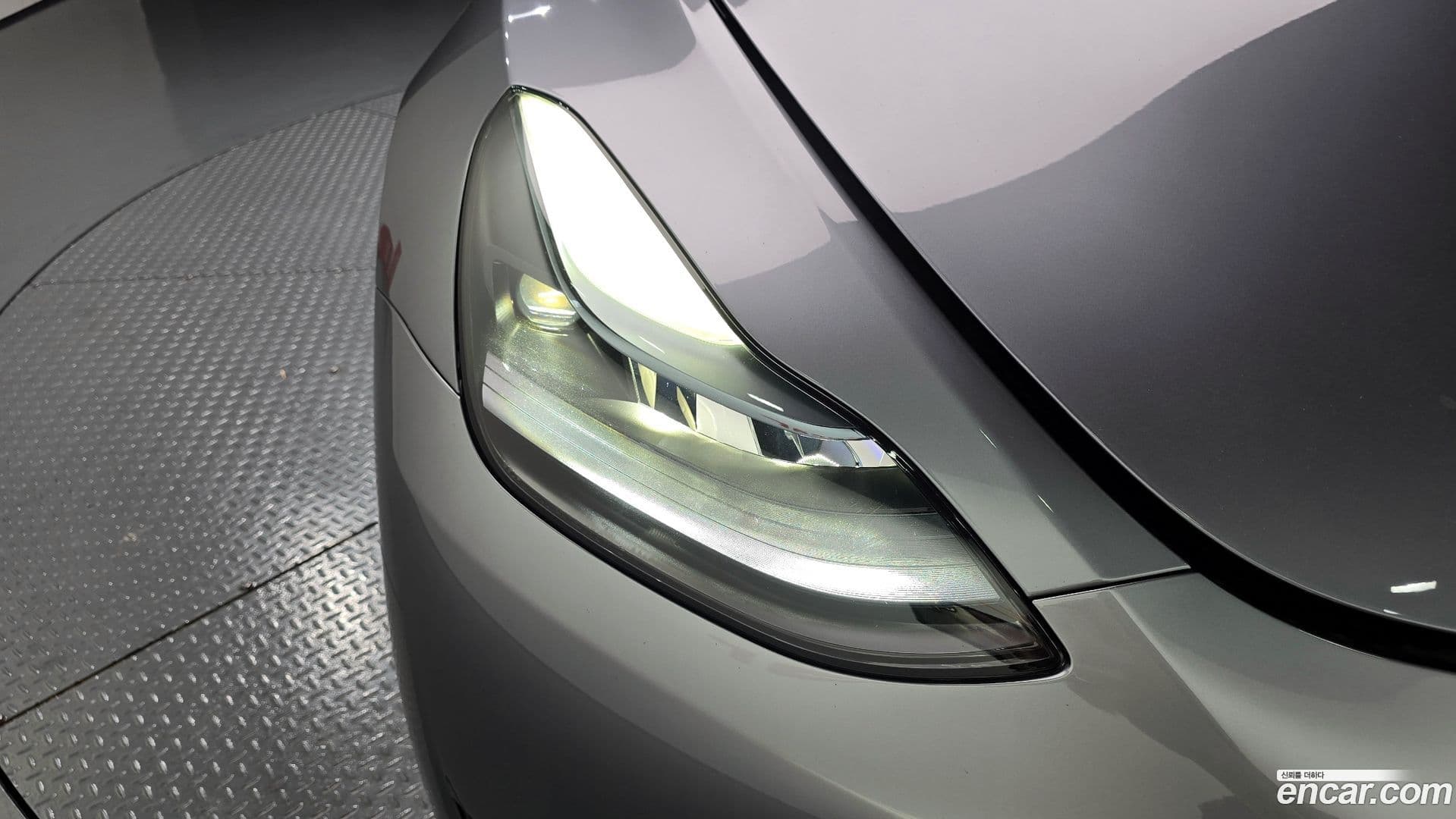 Main__Slider__Photo:Model Y Tesla 2025.1-21