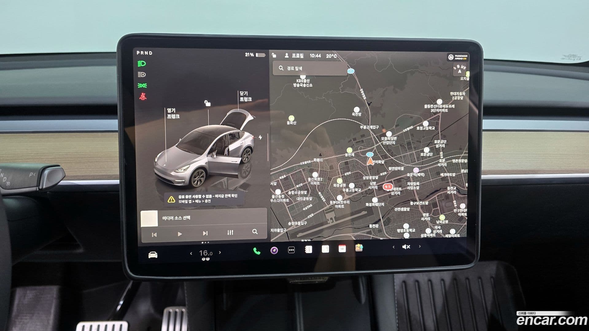 Main__Slider__Photo:Model Y Tesla 2025.1-26