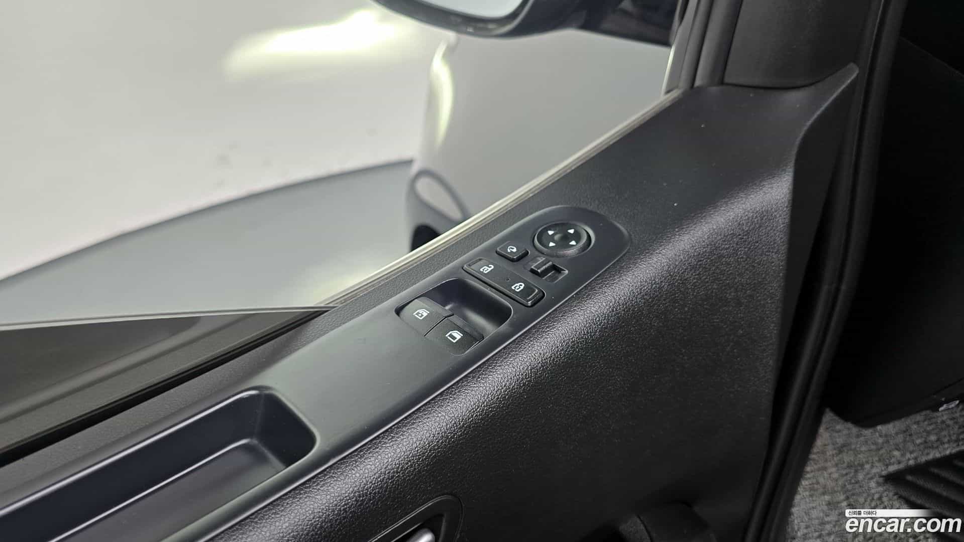Staria Hyundai 2022.3-OPTION-023