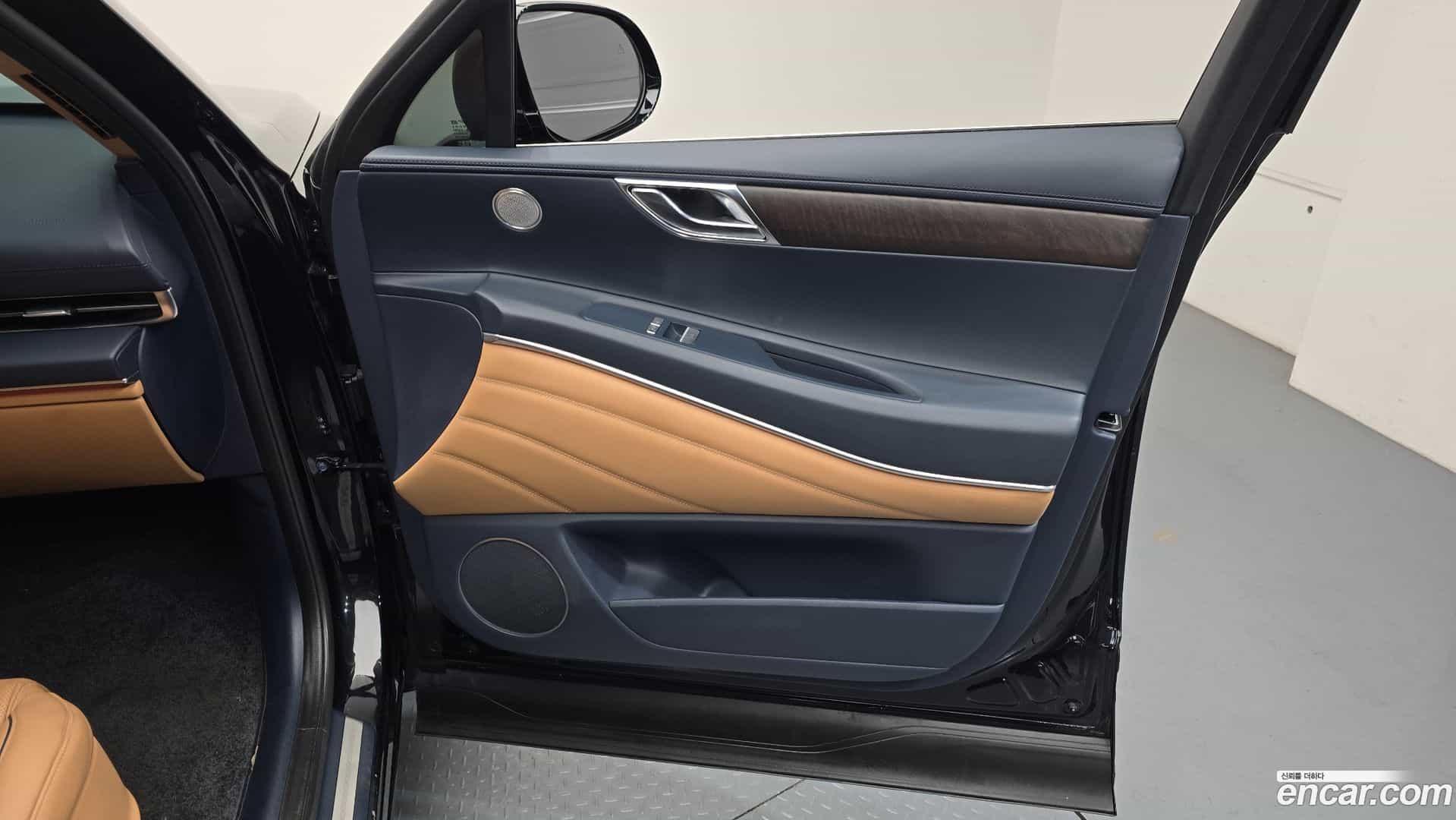 GV80 Genesis 2023.4-INNER-035