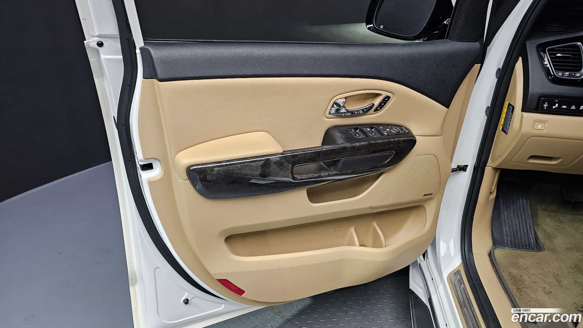 Canival Kia 2018.8-INNER-034