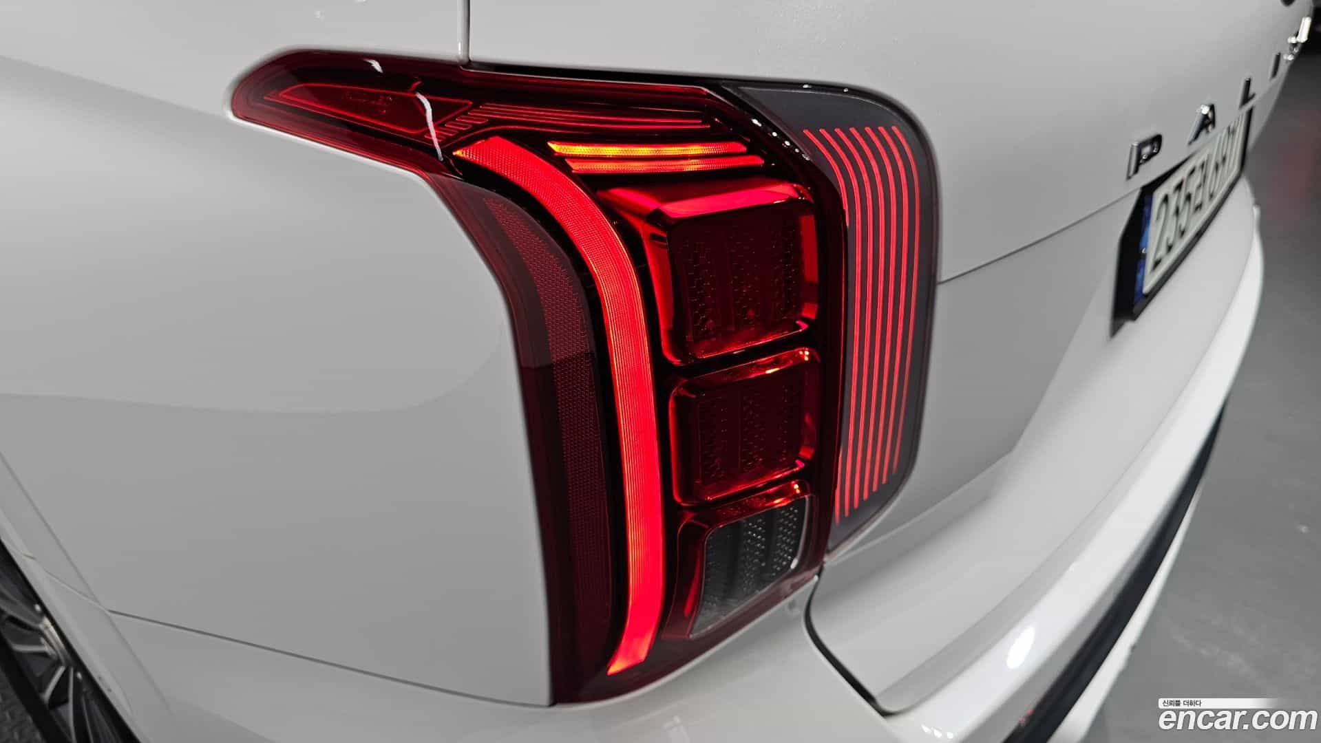 Palisade Hyundai 2024.1-OUTER-033