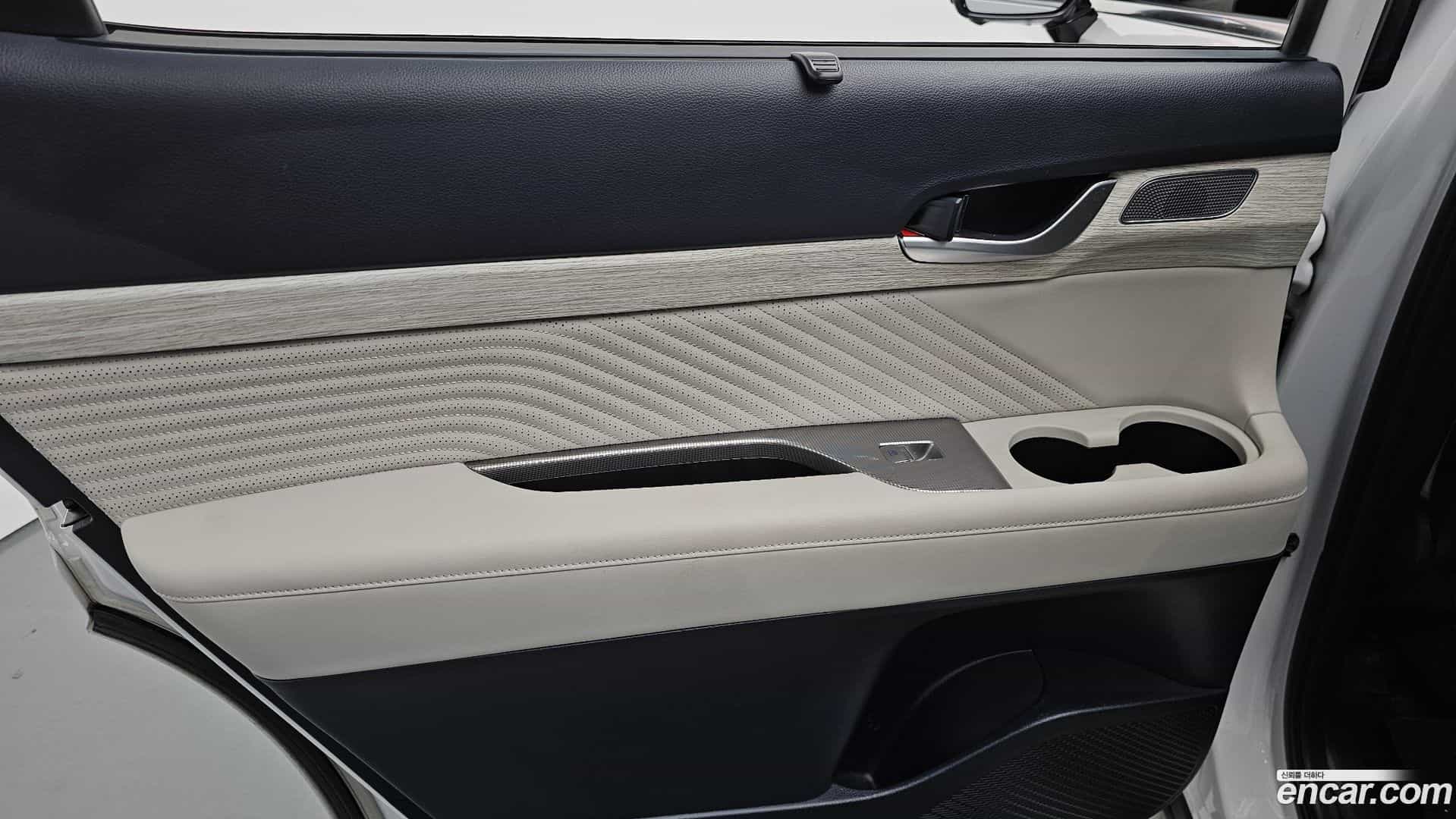 Palisade Hyundai 2024.1-INNER-035