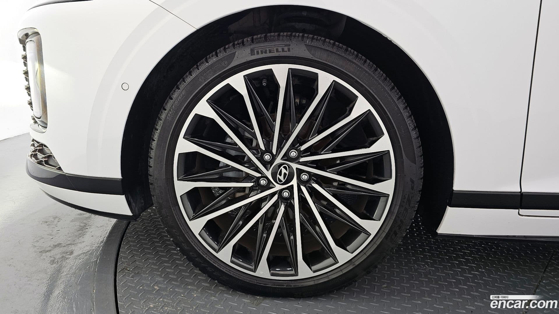 Main__Slider__Photo:Grandeur Hyundai 2024.3-4