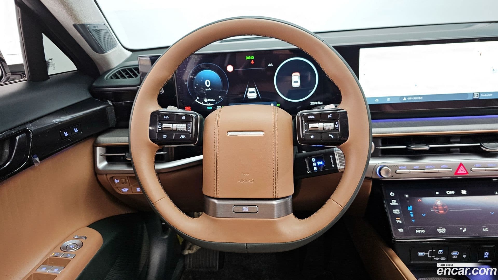 Main__Slider__Photo:Grandeur Hyundai 2024.3-12