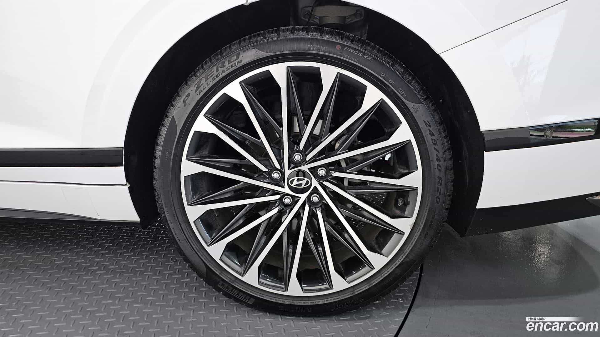 Grandeur Hyundai 2024.3-OUTER-031