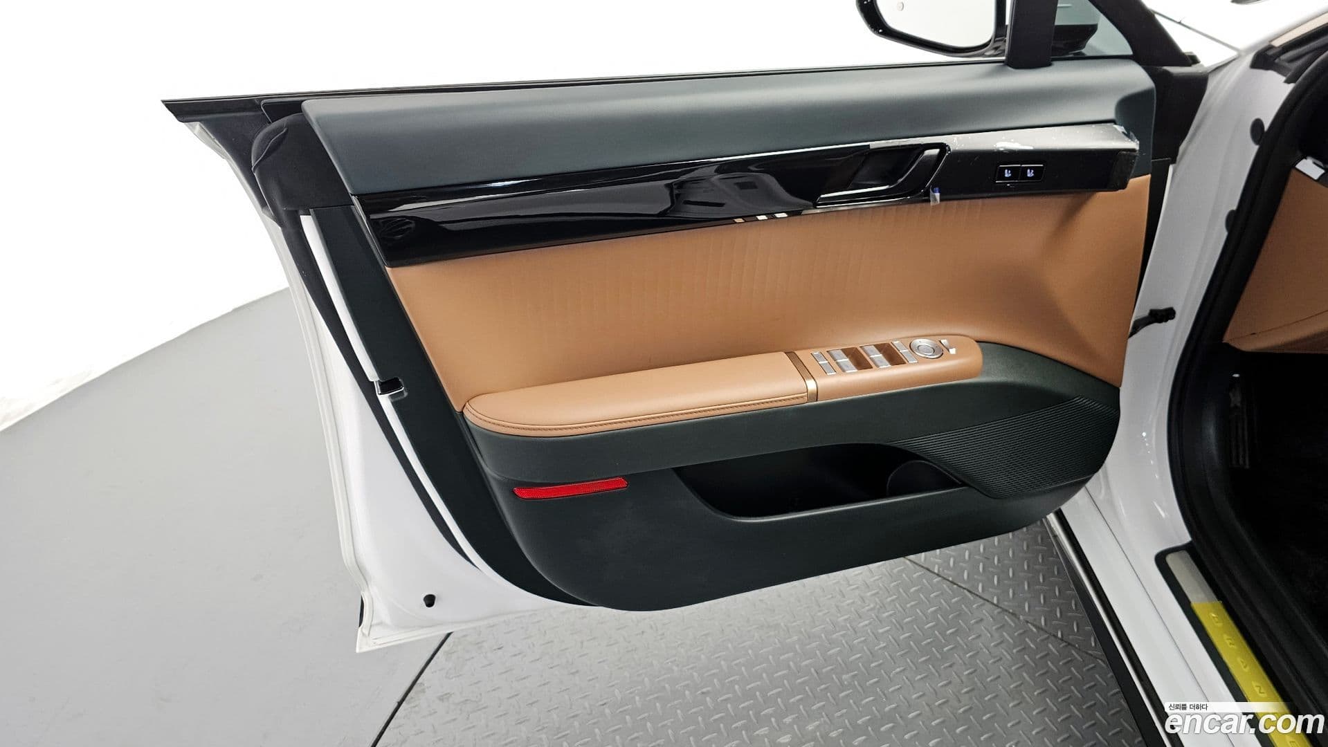 Main__Slider__Photo:Grandeur Hyundai 2024.3-23