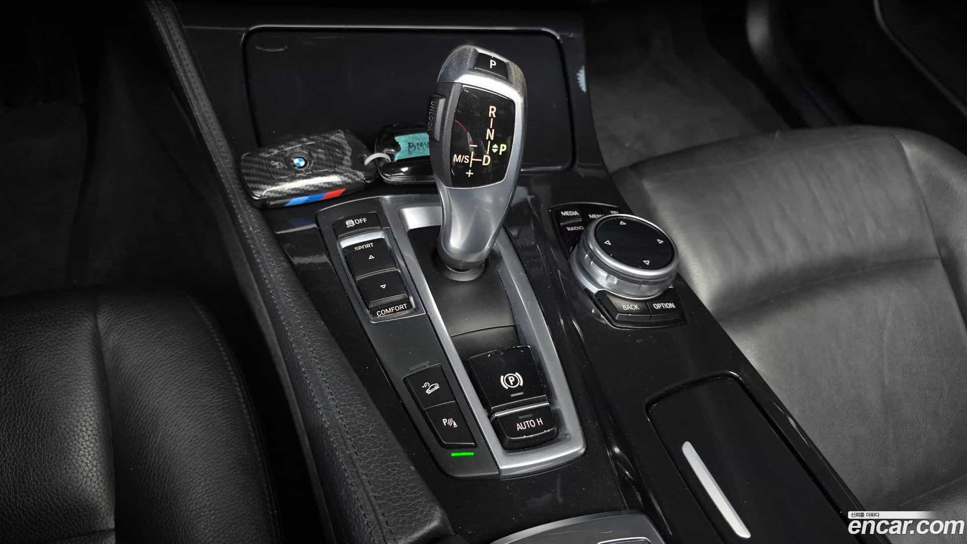 5-Series BMW 2014.6-INNER-009